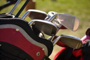 ゴルフで100切りを達成するためのカート運転マナーは？