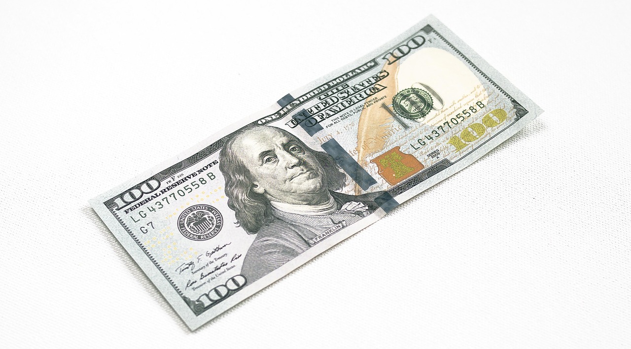 ゴルフの100切りを目指すマンツーマンレッスンの料金はどのくらい？