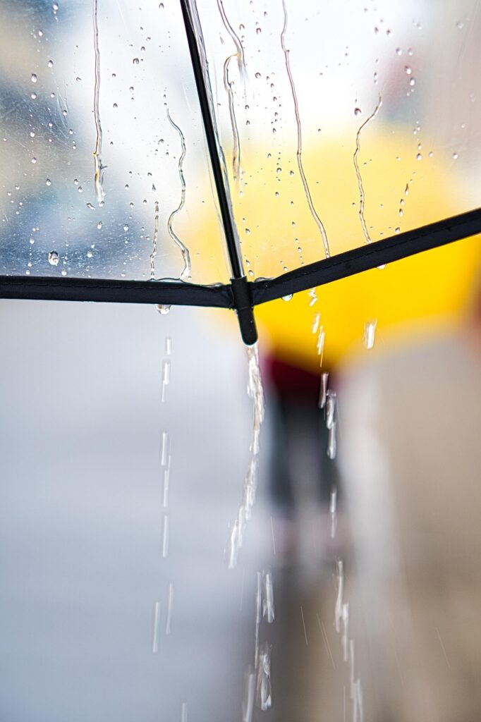 ゴルフで100切りを目指す雨の日のラウンドコツは？